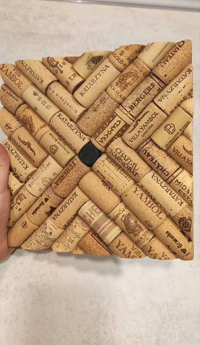 Подложка за горещи съдове с коркови тапи