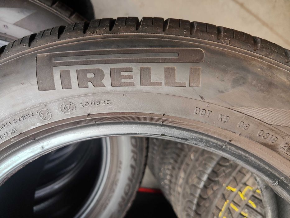 2бр. всесезонни гуми 235/55/19 Pirelli