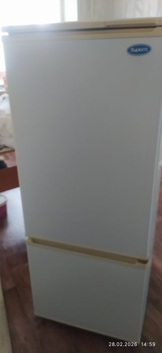 Холодильник  Бирюса