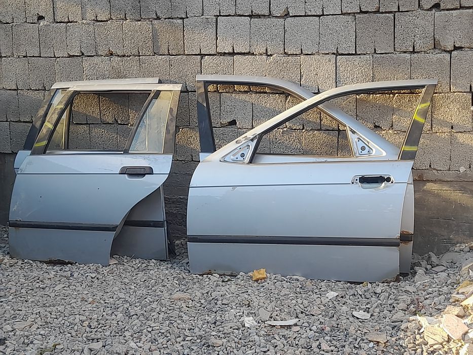 Дверь на BMW e36  седан универсал компакт купе