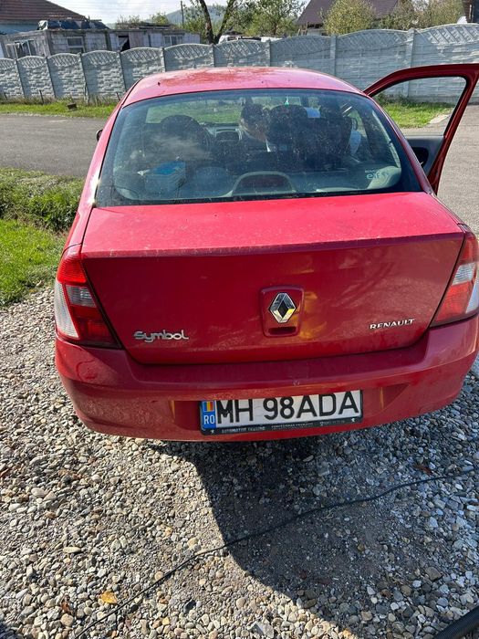 Renault symbol 2006