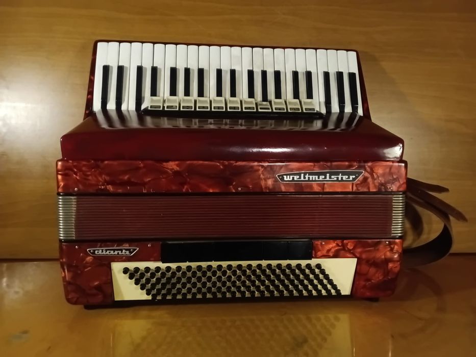 Аккордеон немецкий