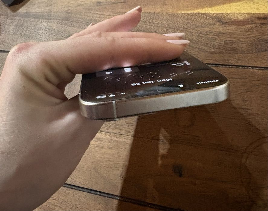 Iphone 15 pro White Titanium