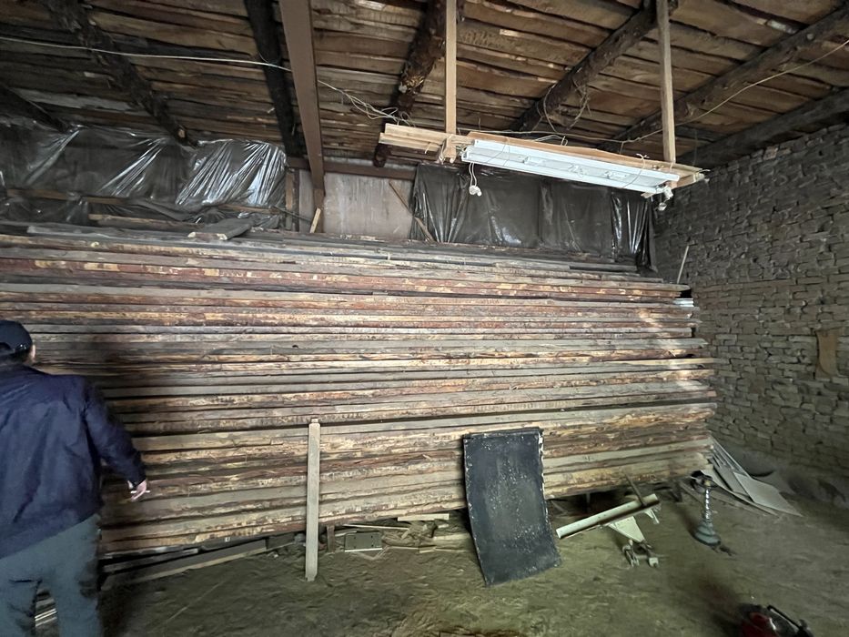 агаш сатлат багасы келсемыз срочно