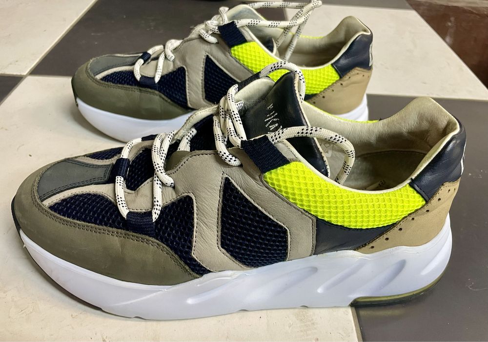 Сникърси Mikakus