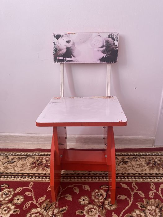 Продаётся детский стул и стол
