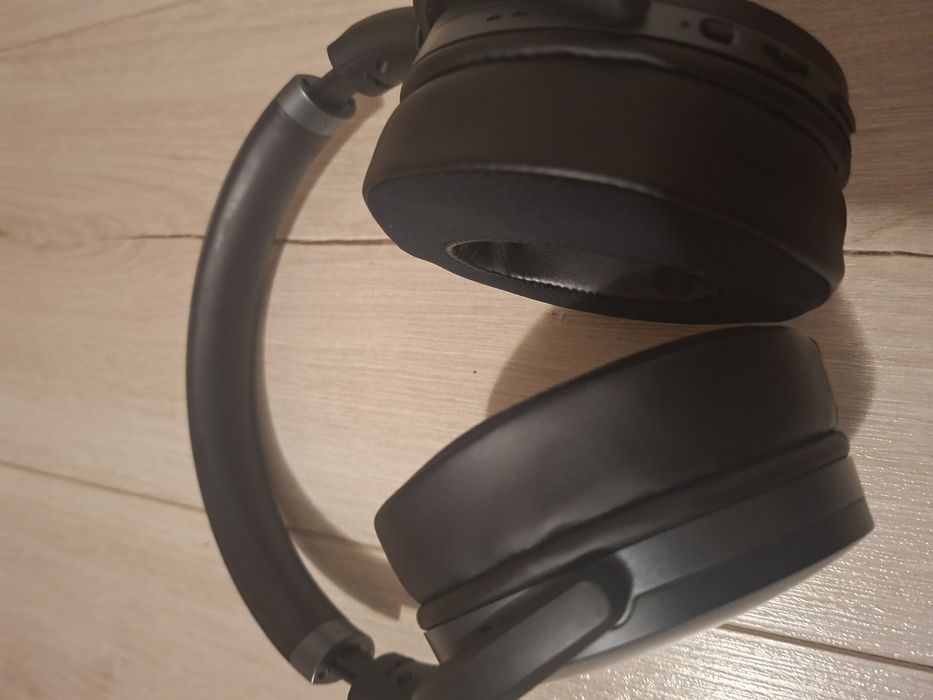 Vand casti over the ear  Sennheiser HD 4.40BT