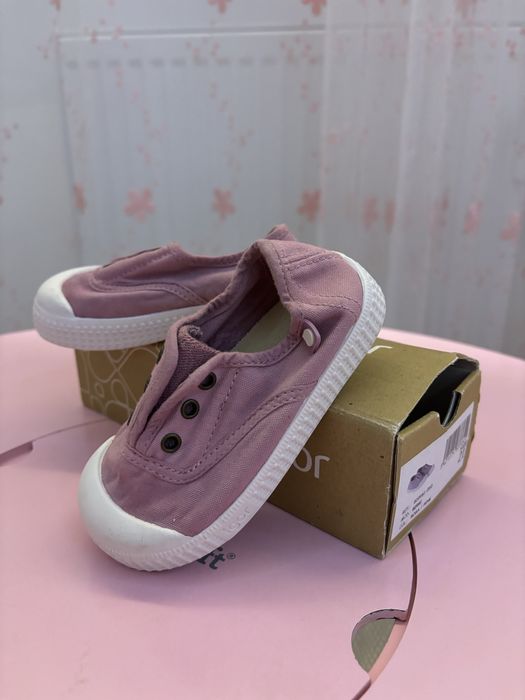 Сандали и маратонки Nike Revolution, Biomechanics