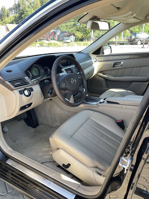 Mercedes E-Class W212
