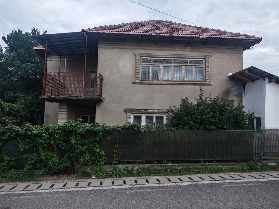 Casa  zona centrala Cislau