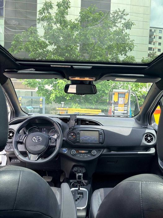 Toyota Yaris Hybrid - Limited edition - 1.5L - 100Cp - echiparea SOL