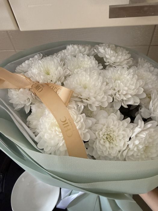 Срочно продаем цветы новые!!!