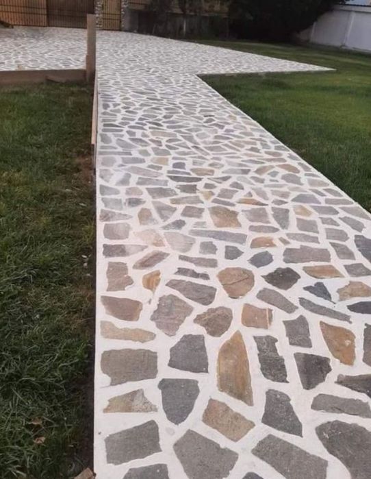 Vând și montez piatră