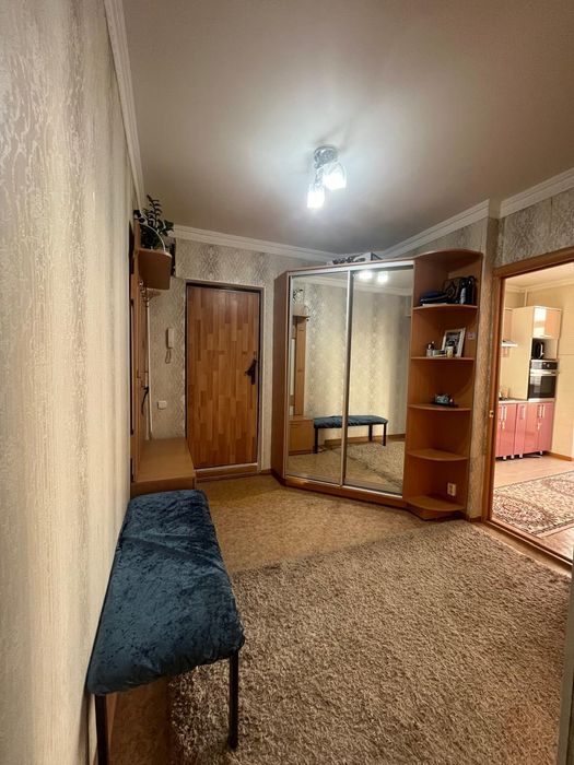 Продам 3 ком.кв 11 мкр 43 дом