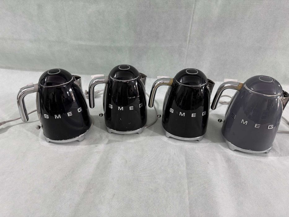 Кана - Smeg 1.7л / 2500-3000 W