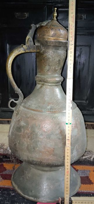 Антикварный кувшин Х1Х века, медь, чеканка