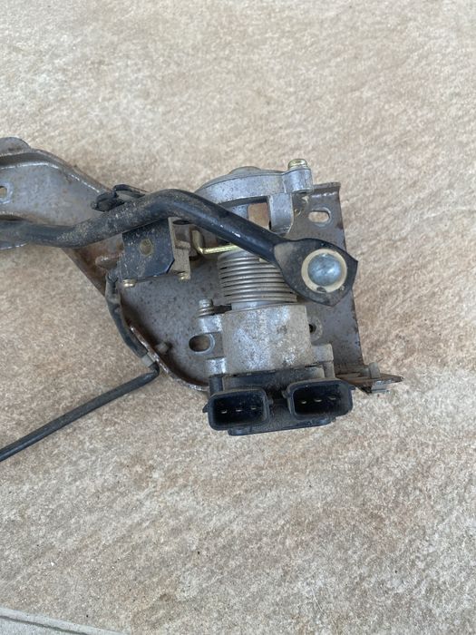 Pedala acceleratie nissan patrol y61 complecta