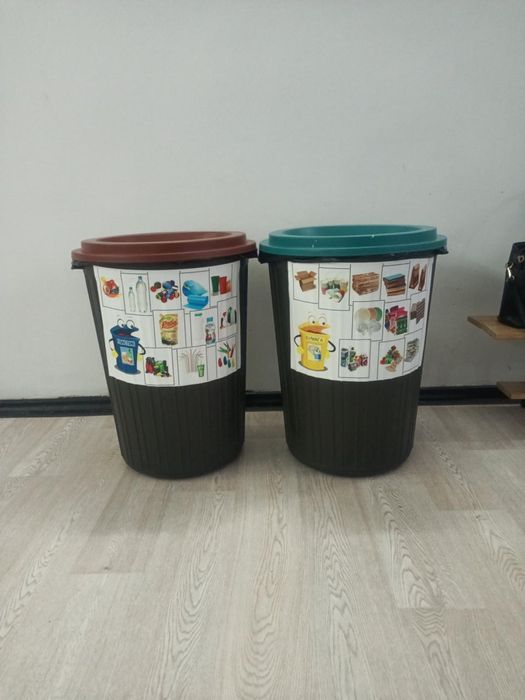 Продам мусорные баки