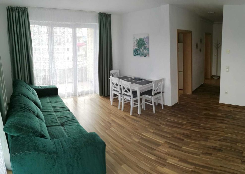 Apartament regim hotelier Mall Coresi