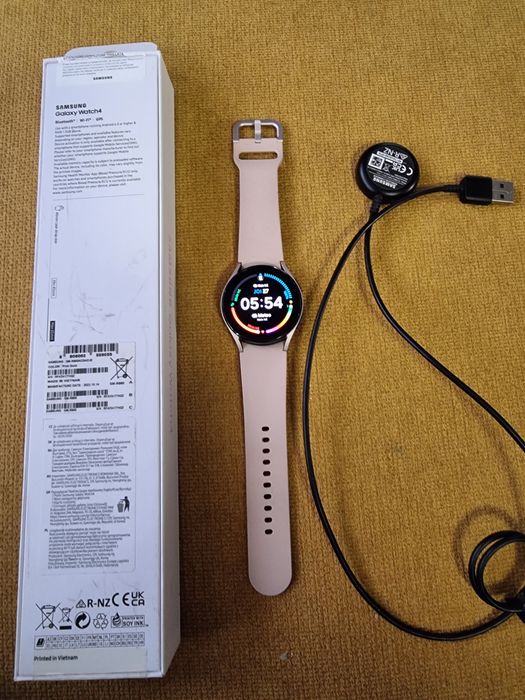 Watch Samsung galaxy 4