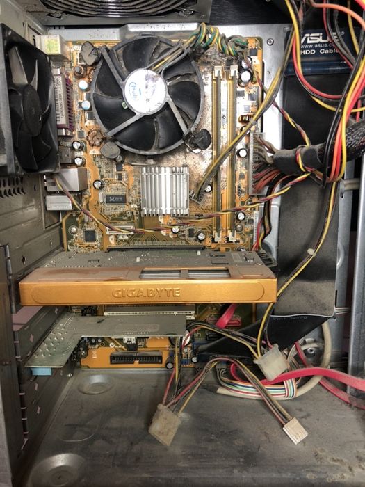 Reparatii/service calculatoare (laptop si desktop), placi video