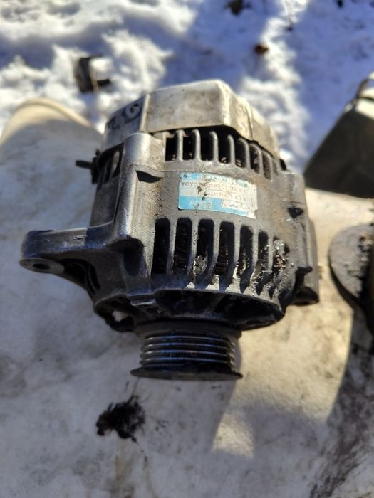 Генератор Тойота Хайс региус