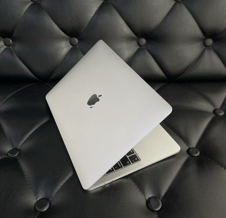Apple MacBook Pro 2020  в идеальном состоянии
