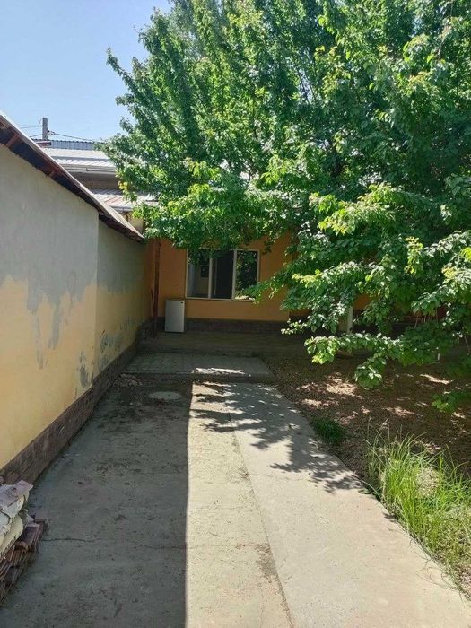 СРОЧНО сотилади. Тошкент шаҳри магистрал кўча юзасидаги участка.