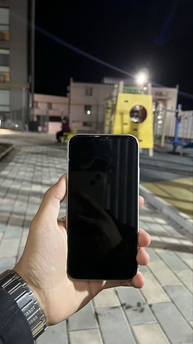 iPhone 11 белый