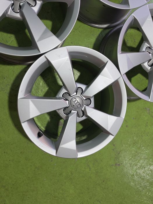 16 5x100 Audi Vw лети джанти 5х100