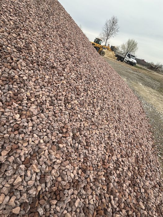 Piatra decorativa gradina/curte/piatra crem/roscata(clinceni/domnesti-sabareni/ciorogarla-bacu/bragadiru-magurele-jilava-popesti leordeni-glina-