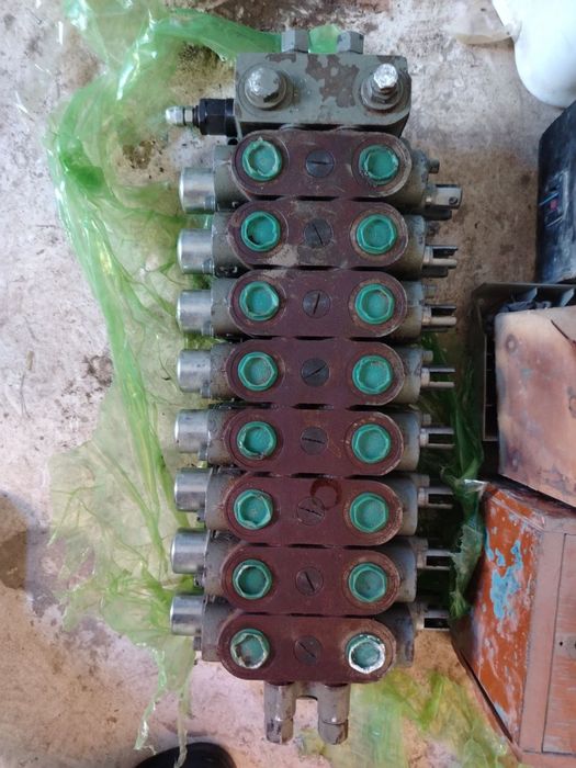 Гидравлический распределитель