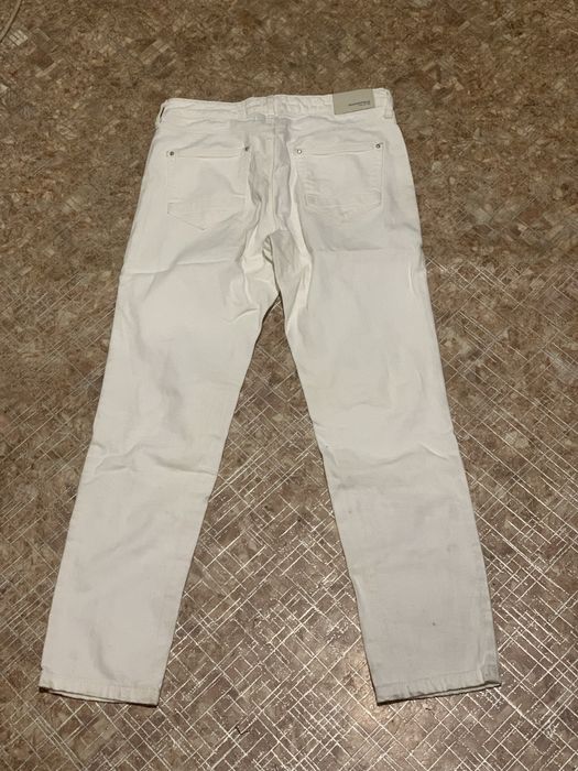 white jeans classic
