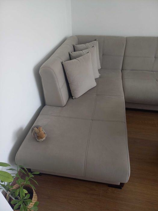 Ъглов холен диван