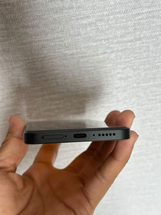 Продам Poco X7 Pro