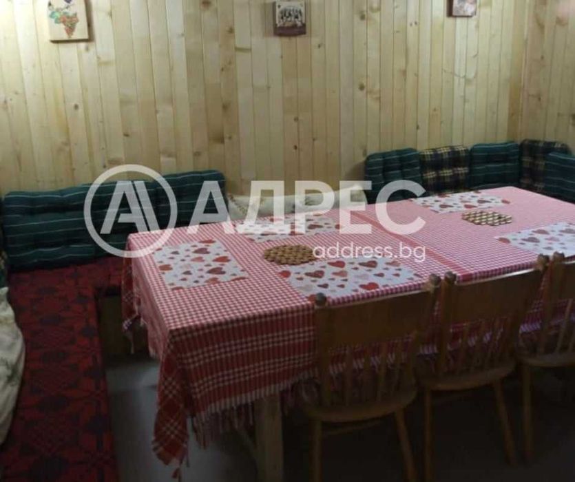 Продава се Къща в с. Марчино, Област Търговище - 445 кв.м за 106 €/кв.м - Снимка #4
