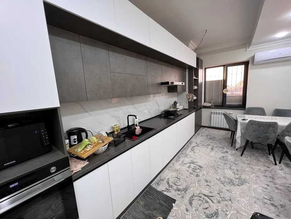 Мирзо-Улугбекский р-н, Экобазар, 4/5/6 (LY)