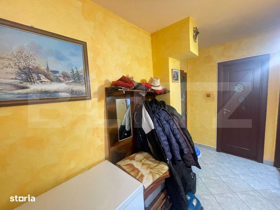 Apartament 3 camere, 78 mp, zona Pelendava