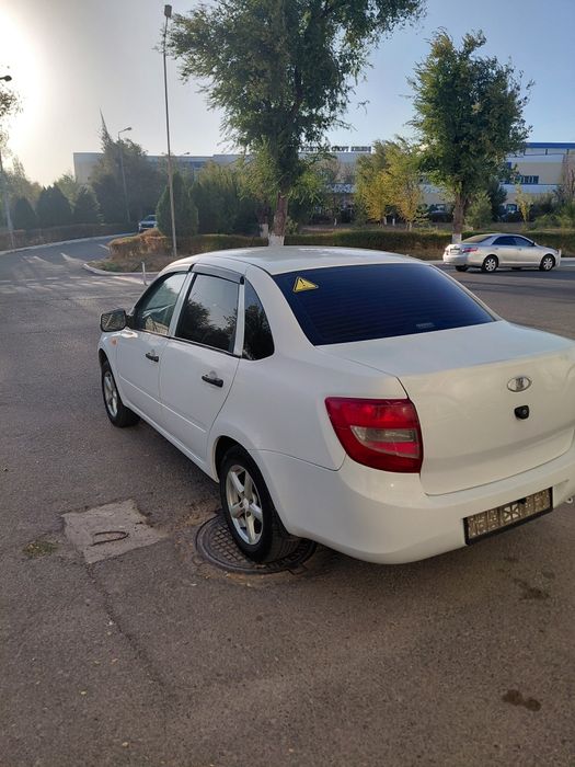Лада Гранта 2013
