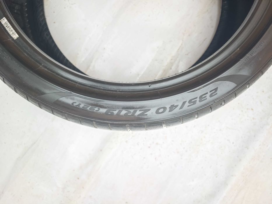 Anvelope 235/40/19 vara PIRELLI PZero