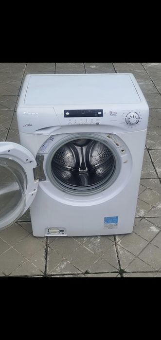 Пералня със сушилня