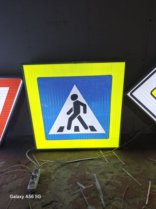 Yul belgilari ishlab chiqaramiz