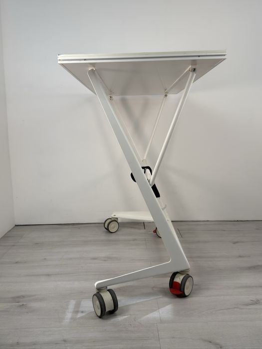 дизайнерско проучване работна маса  внос от германия