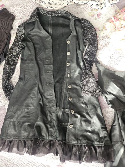 Отдам даром женские одежды