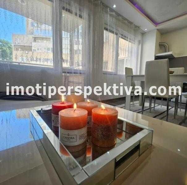 Продава се Двустаен апартамент в Пловдив, Кючук Париж - 63 кв.м за 2105 €/кв.м - Снимка #6