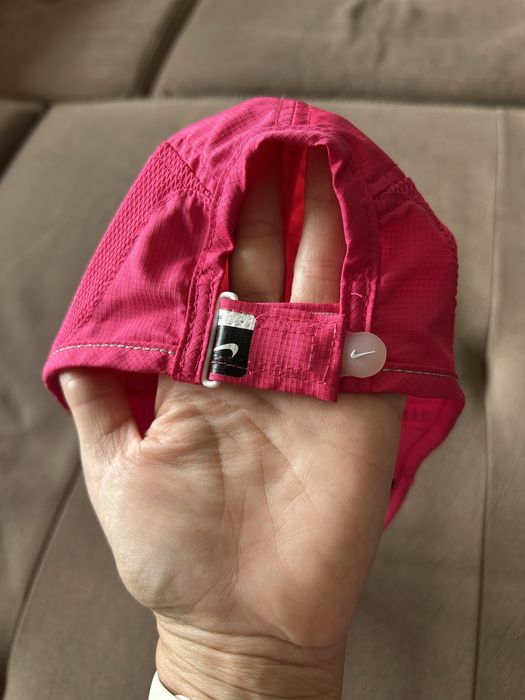 Шапка с козирка Nike