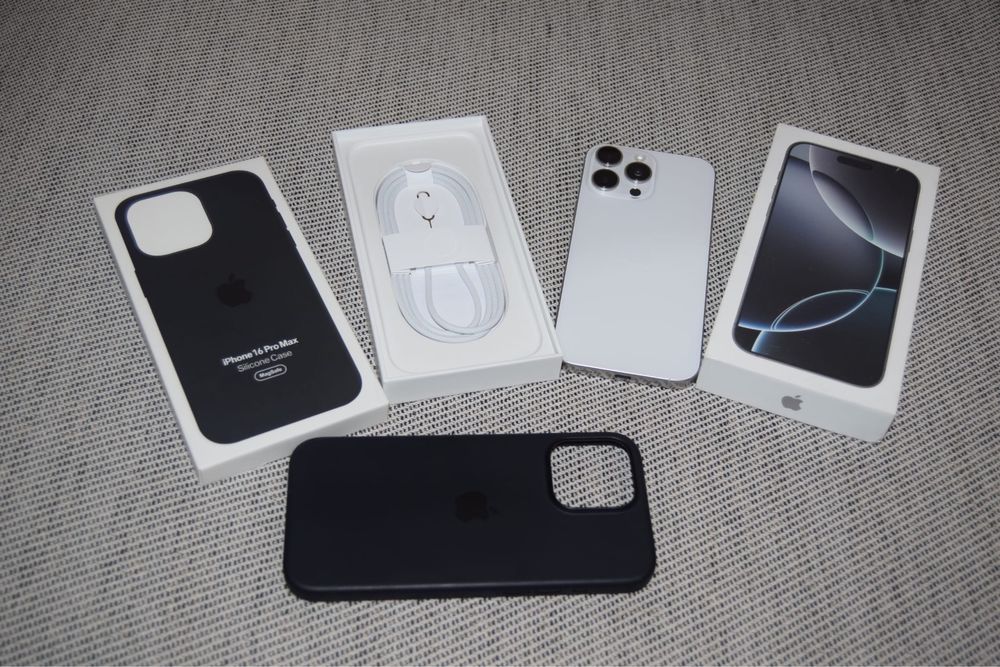 Apple iPhone 16 PRO MAX Silver