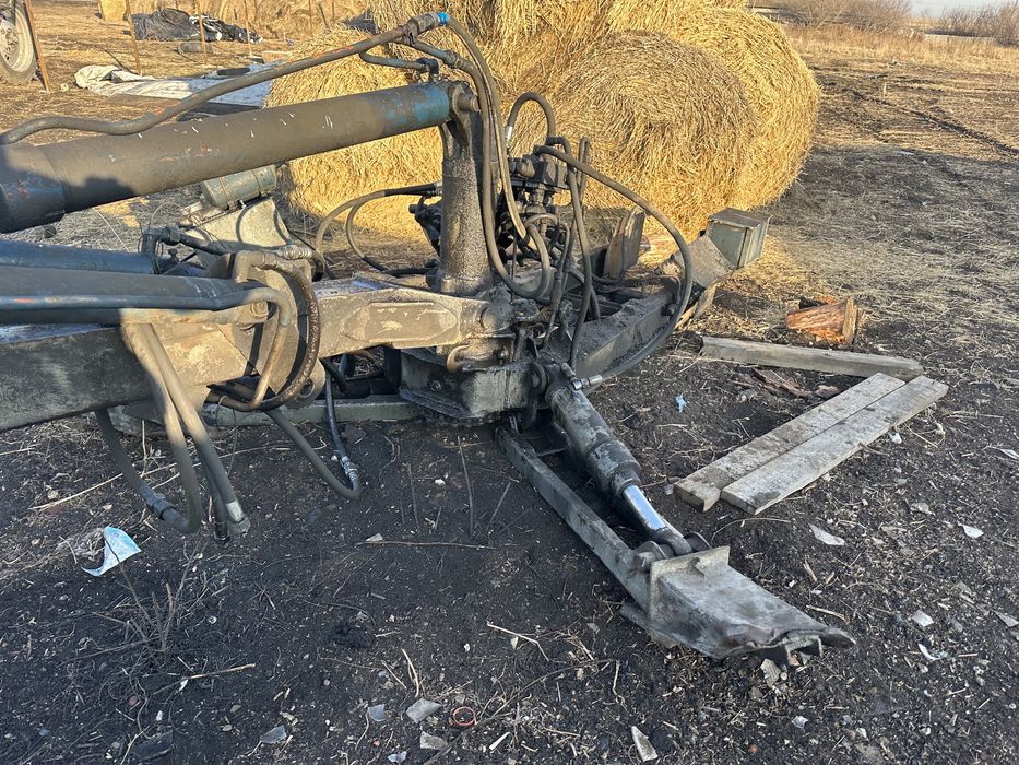 Продам Эксковатор Мтз