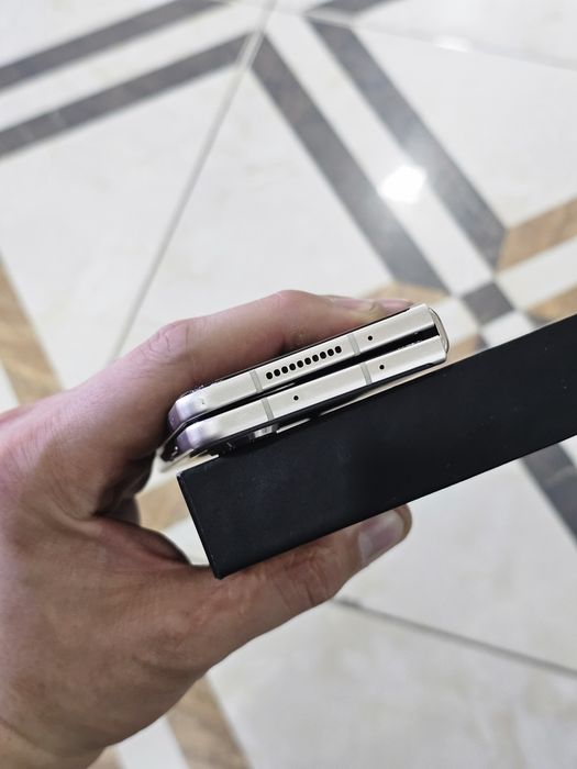 Samsung  Z fold 3 5g