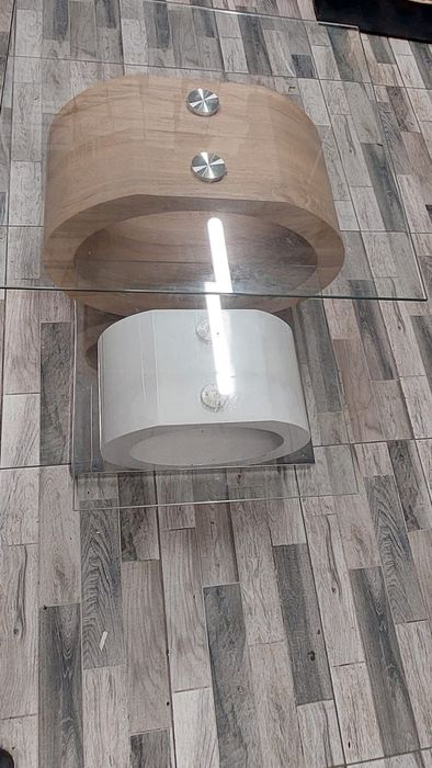 Vând masa pentru living